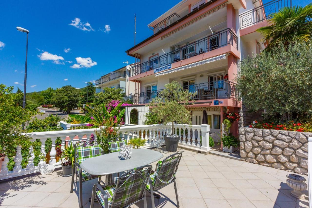 Apartments With A Parking Space Crikvenica - 5478 Extérieur photo