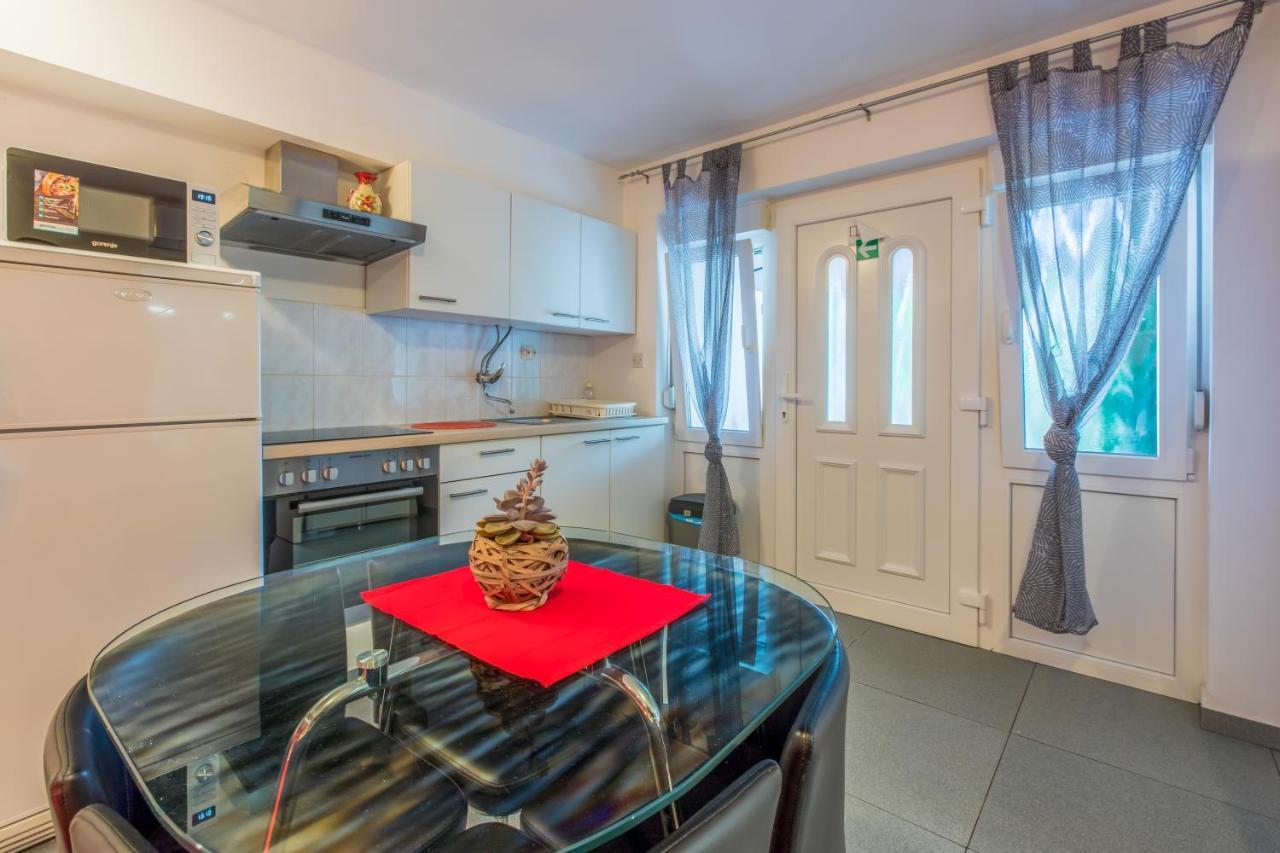 Apartments With A Parking Space Crikvenica - 5478 Extérieur photo